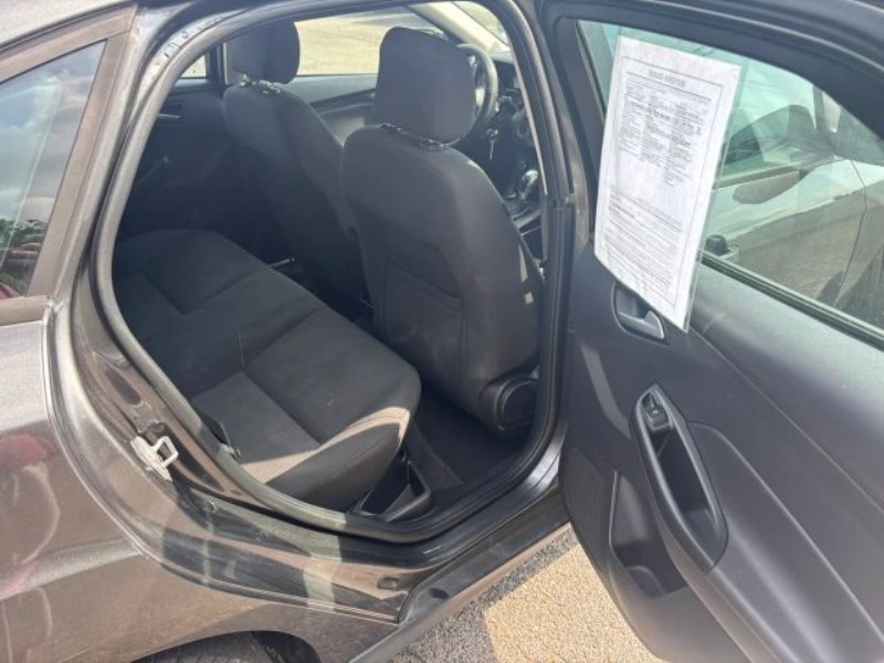 Additional photo of vehicle.