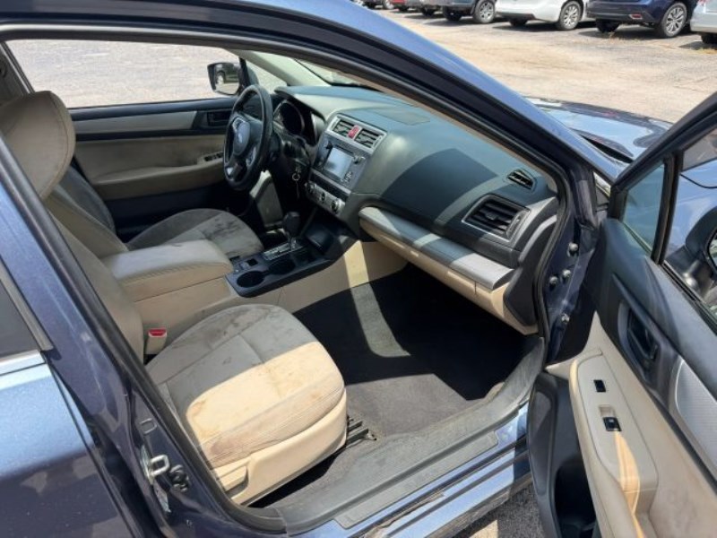 Additional photo of vehicle.