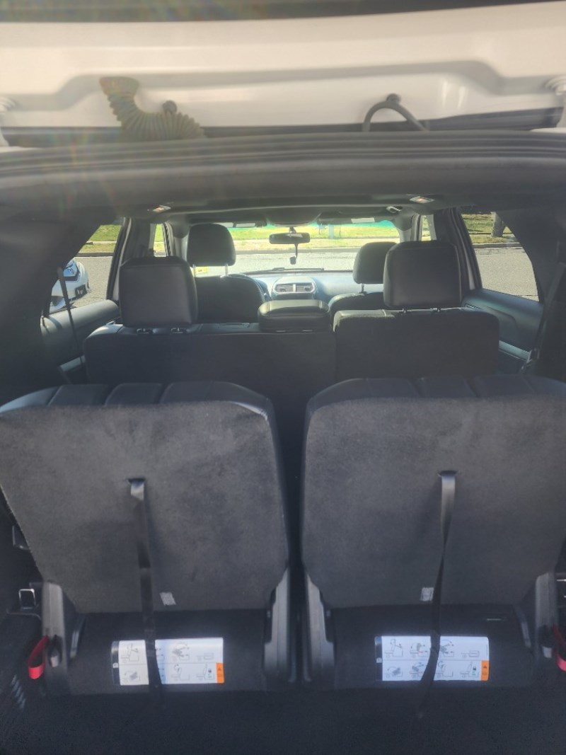 Additional photo of vehicle.