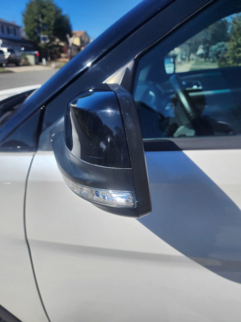 Additional photo of vehicle.