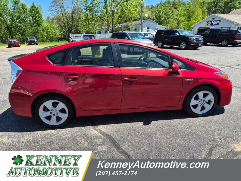 2015 Toyota Prius Two - Photo 8