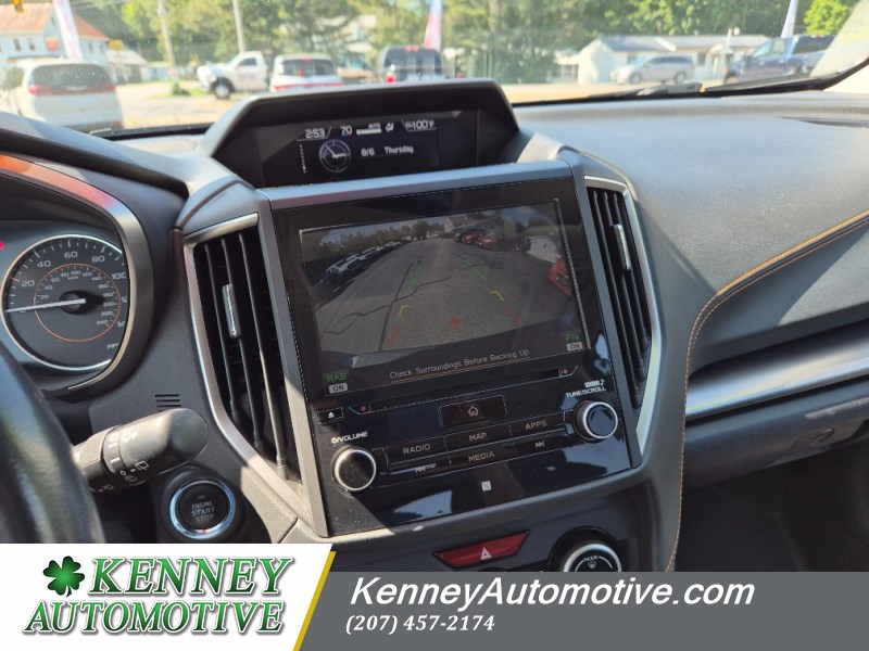 Additional photo of vehicle.
