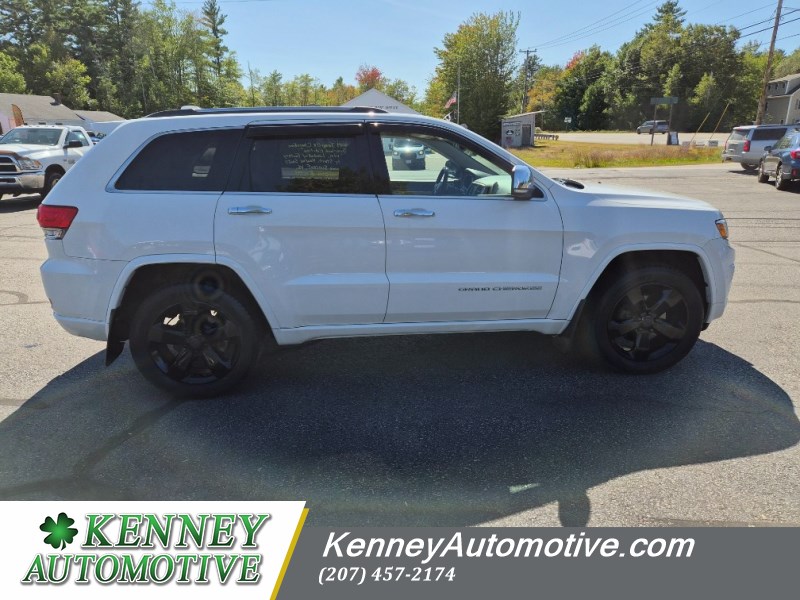 Additional photo of vehicle.