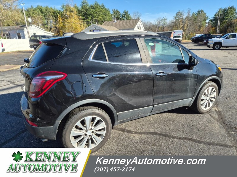 Additional photo of vehicle.