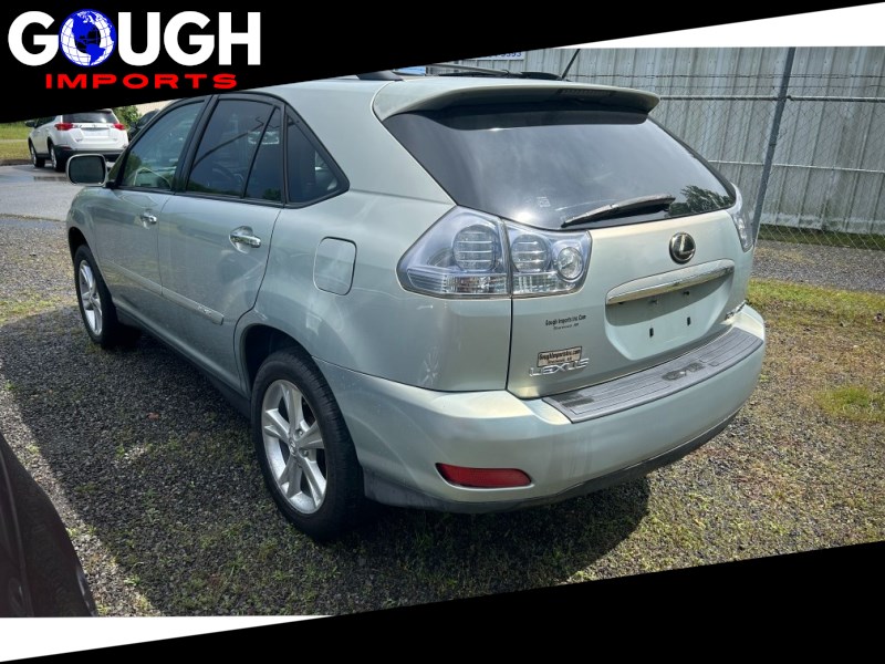 Additional photo of vehicle.