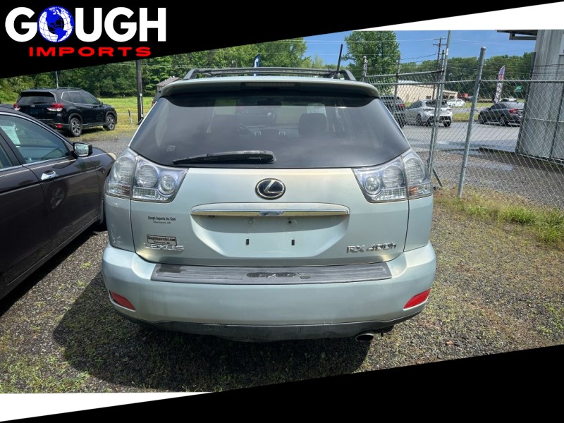 Additional photo of vehicle.