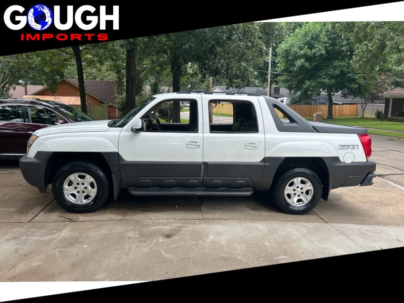 Additional photo of vehicle.