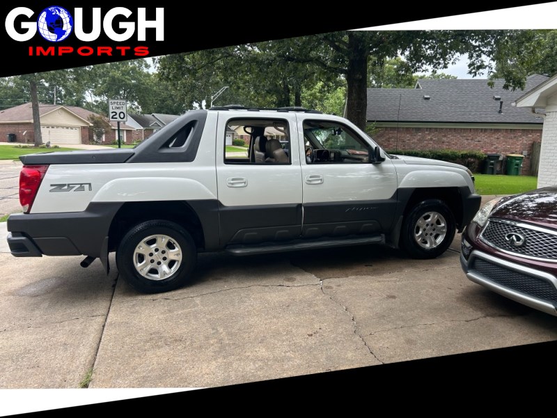Additional photo of vehicle.