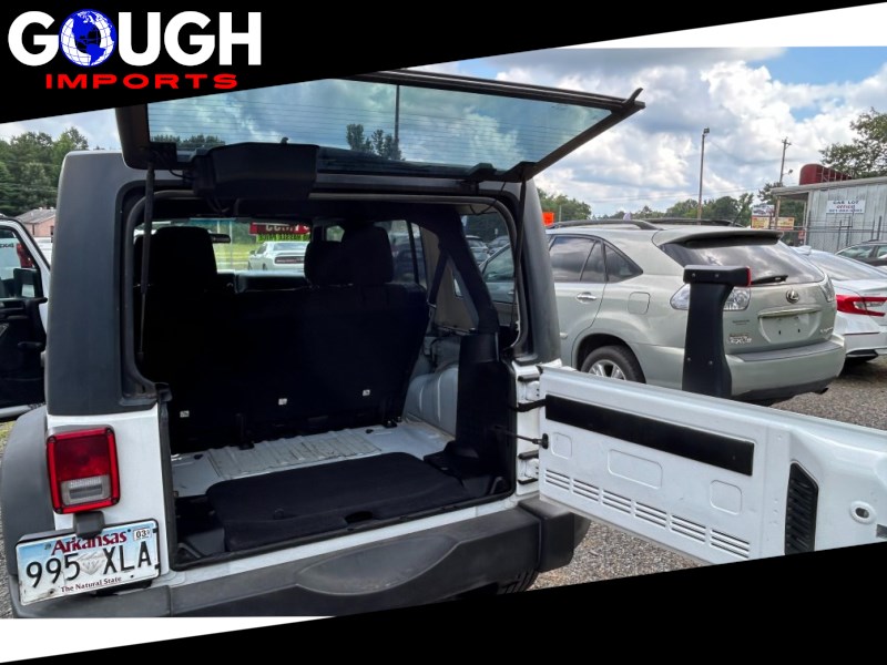 Additional photo of vehicle.