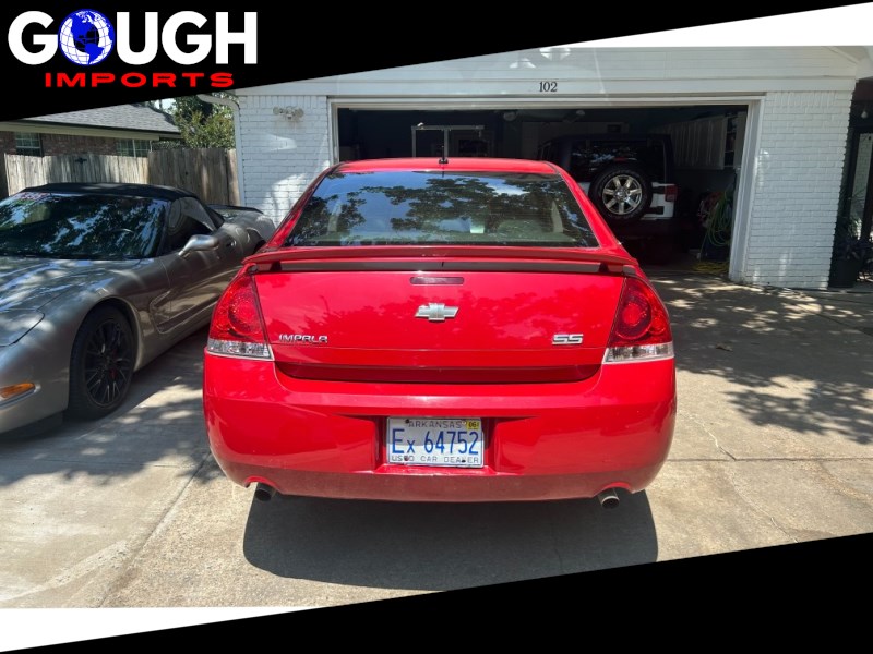 Additional photo of vehicle.