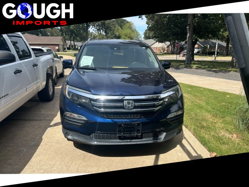 Additional photo of vehicle.