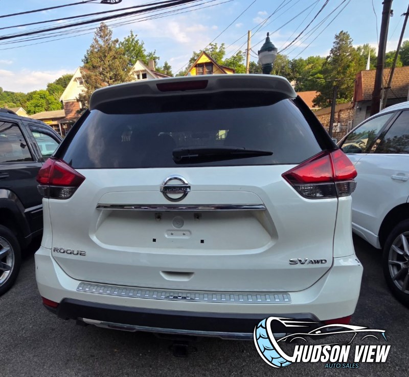 2017 Nissan Rogue SV - Photo 6