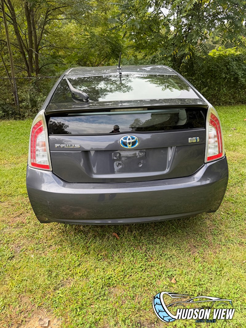 Additional photo of vehicle.