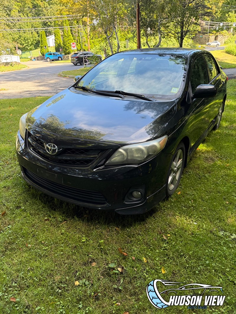 Additional photo of vehicle.