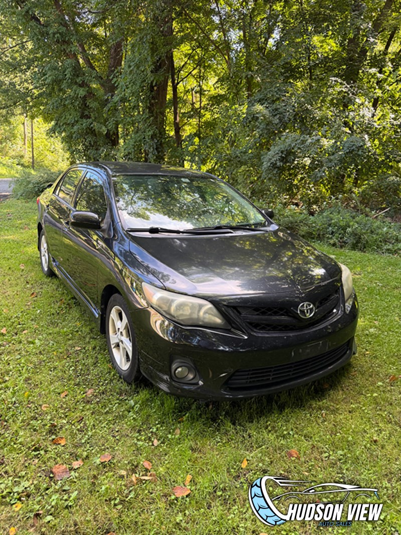 Additional photo of vehicle.
