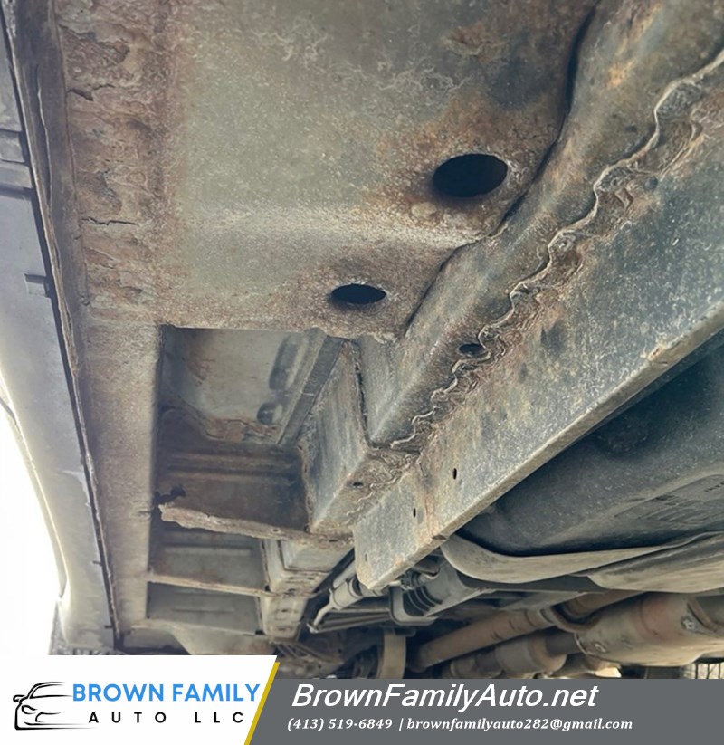Additional photo of vehicle.