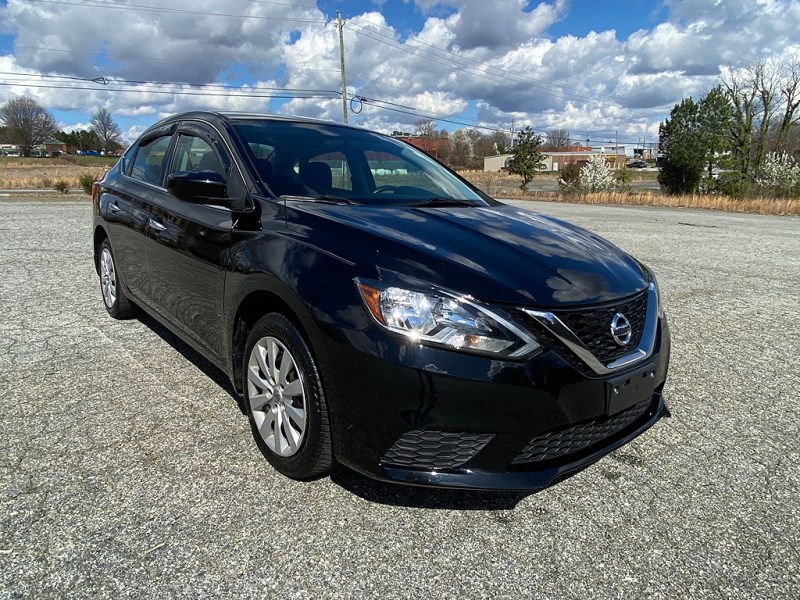 2017 Nissan Sentra SV - Photo 6