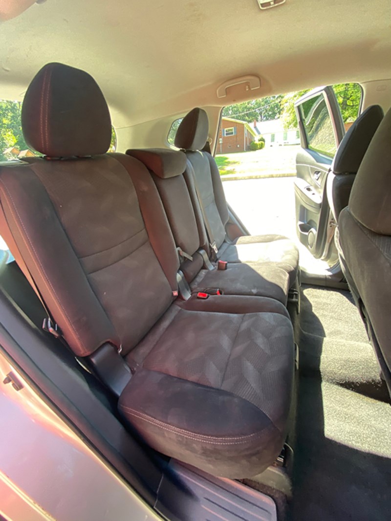 2016 Nissan Rogue SV - Photo 9