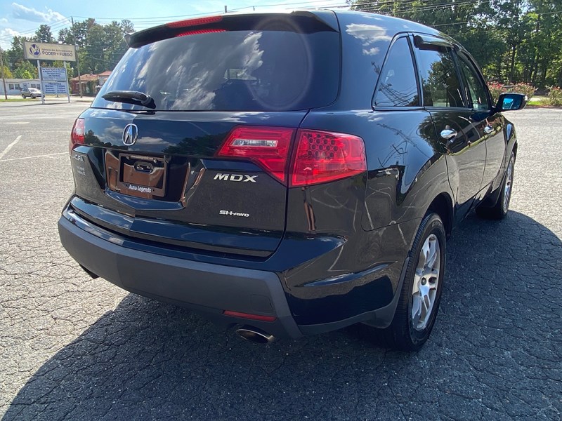 Additional photo of vehicle.