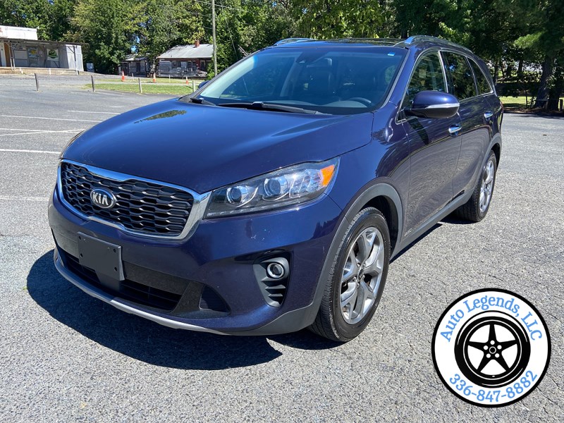 Main photo of 2019 KIA SORENTO