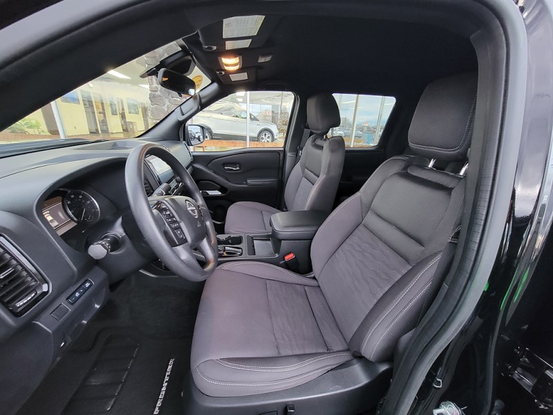 2023 Nissan Frontier SV - Photo 7