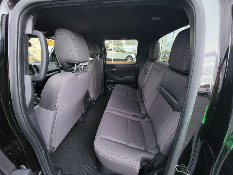 2023 Nissan Frontier SV - Photo 9