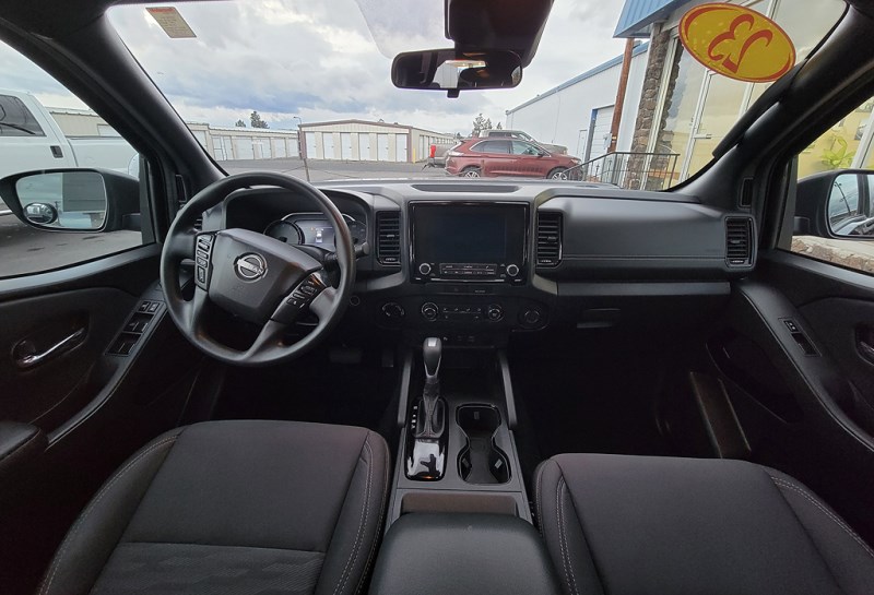 2023 Nissan Frontier SV - Photo 10