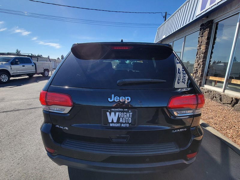Additional photo of vehicle.