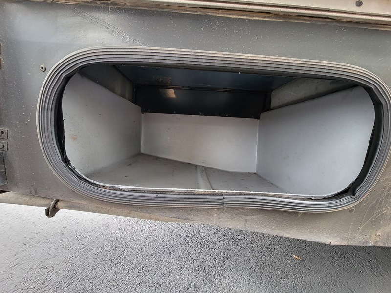 Additional photo of vehicle.