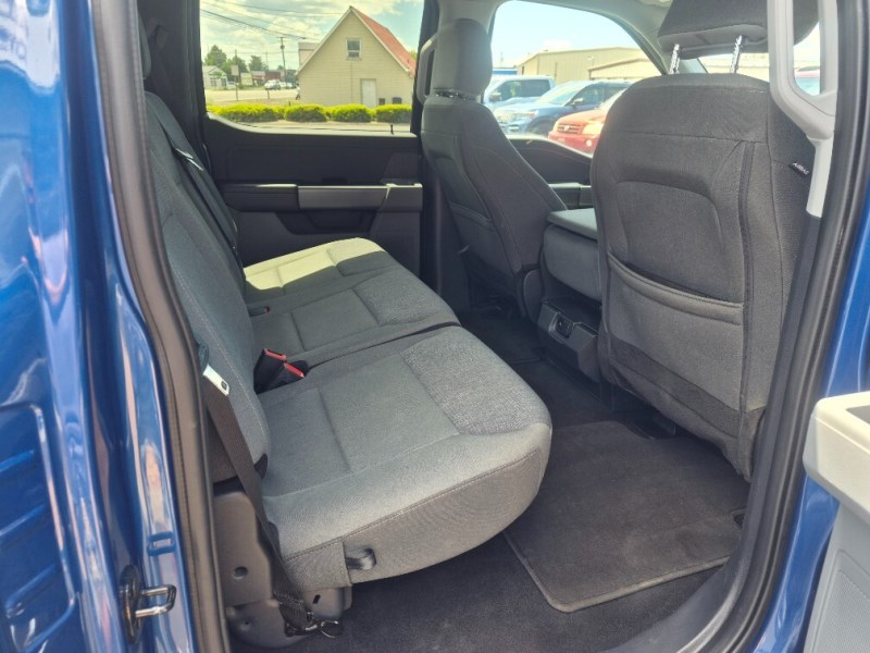 Additional photo of vehicle.