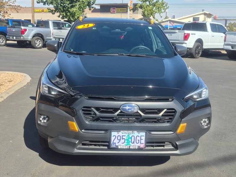 Additional photo of vehicle.