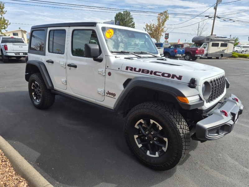 Additional photo of vehicle.
