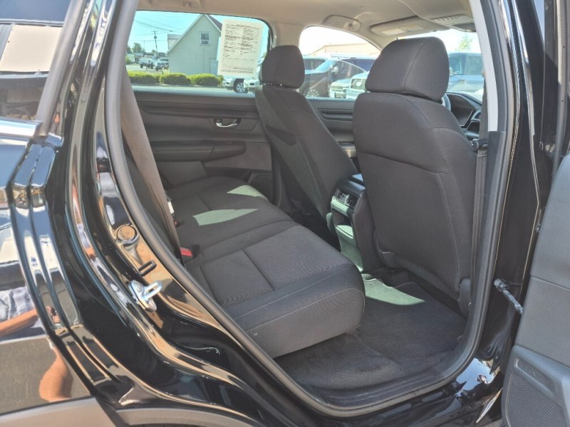 Additional photo of vehicle.
