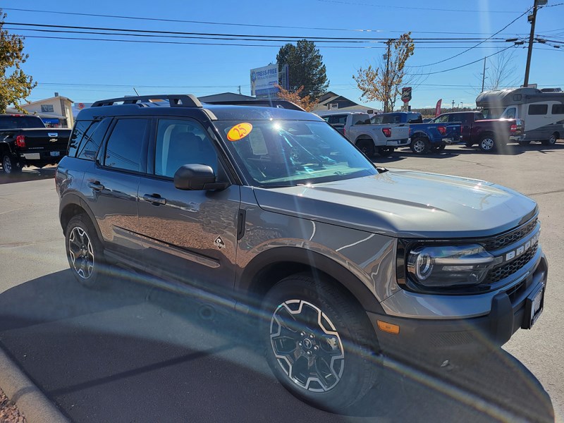 Additional photo of vehicle.