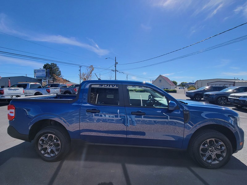Additional photo of vehicle.