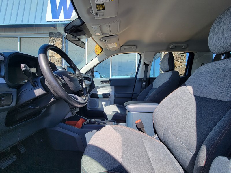 Additional photo of vehicle.