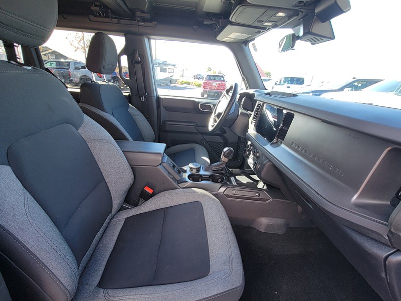 Additional photo of vehicle.