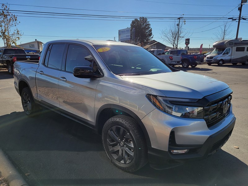 Additional photo of vehicle.