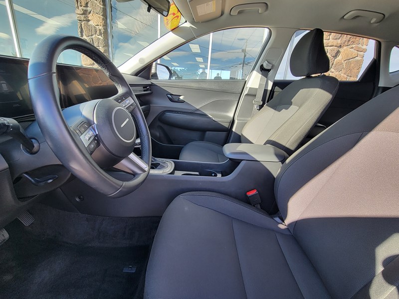 Additional photo of vehicle.
