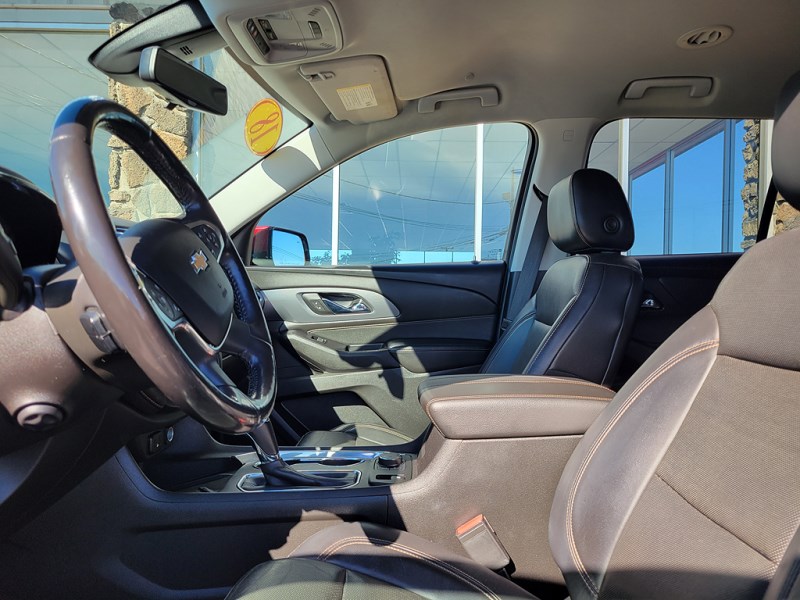 Additional photo of vehicle.