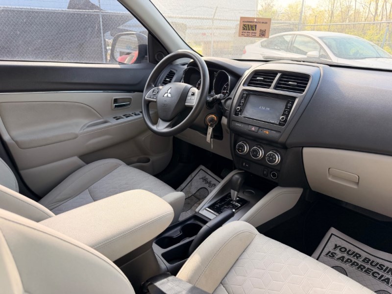2021 Mitsubishi Outlander Sport ES - Photo 21