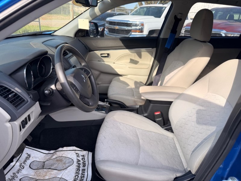 2021 Mitsubishi Outlander Sport ES - Photo 24
