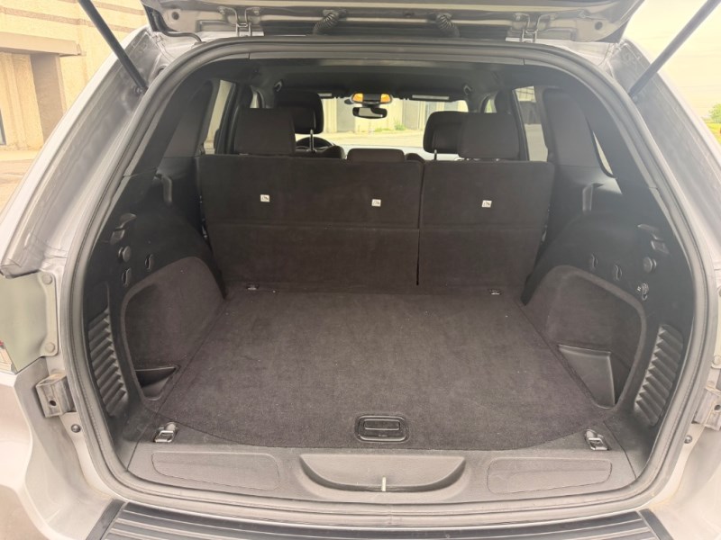 2019 Jeep Grand Cherokee Laredo E - Photo 10