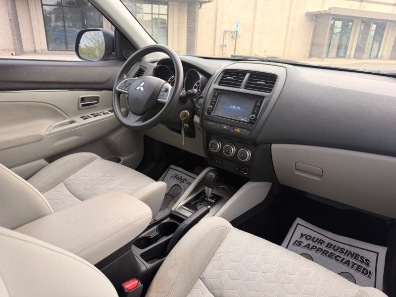 2021 Mitsubishi Outlander Sport ES - Photo 13