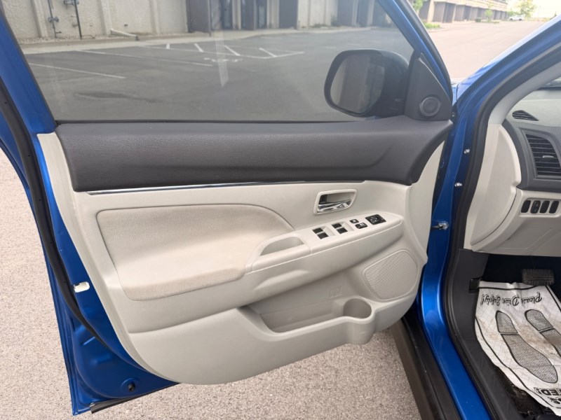 2021 Mitsubishi Outlander Sport ES - Photo 16