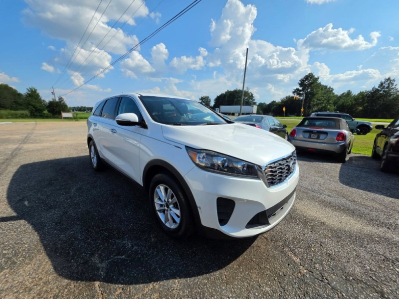 Additional photo of vehicle.