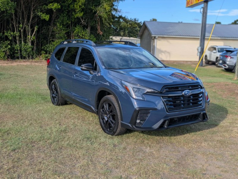 Additional photo of vehicle.