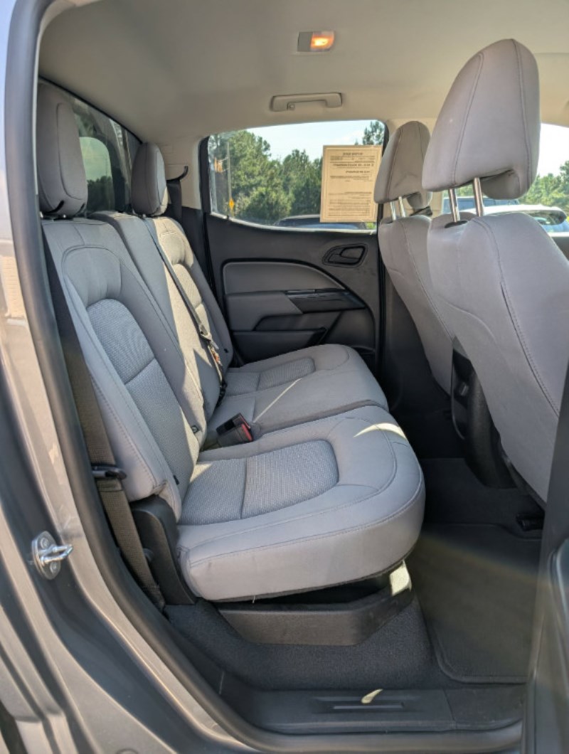 Additional photo of vehicle.
