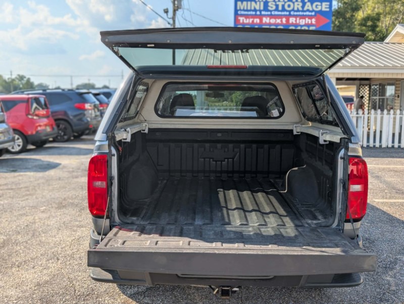 Additional photo of vehicle.