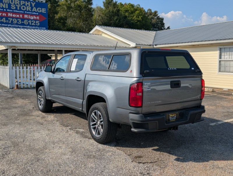 Additional photo of vehicle.